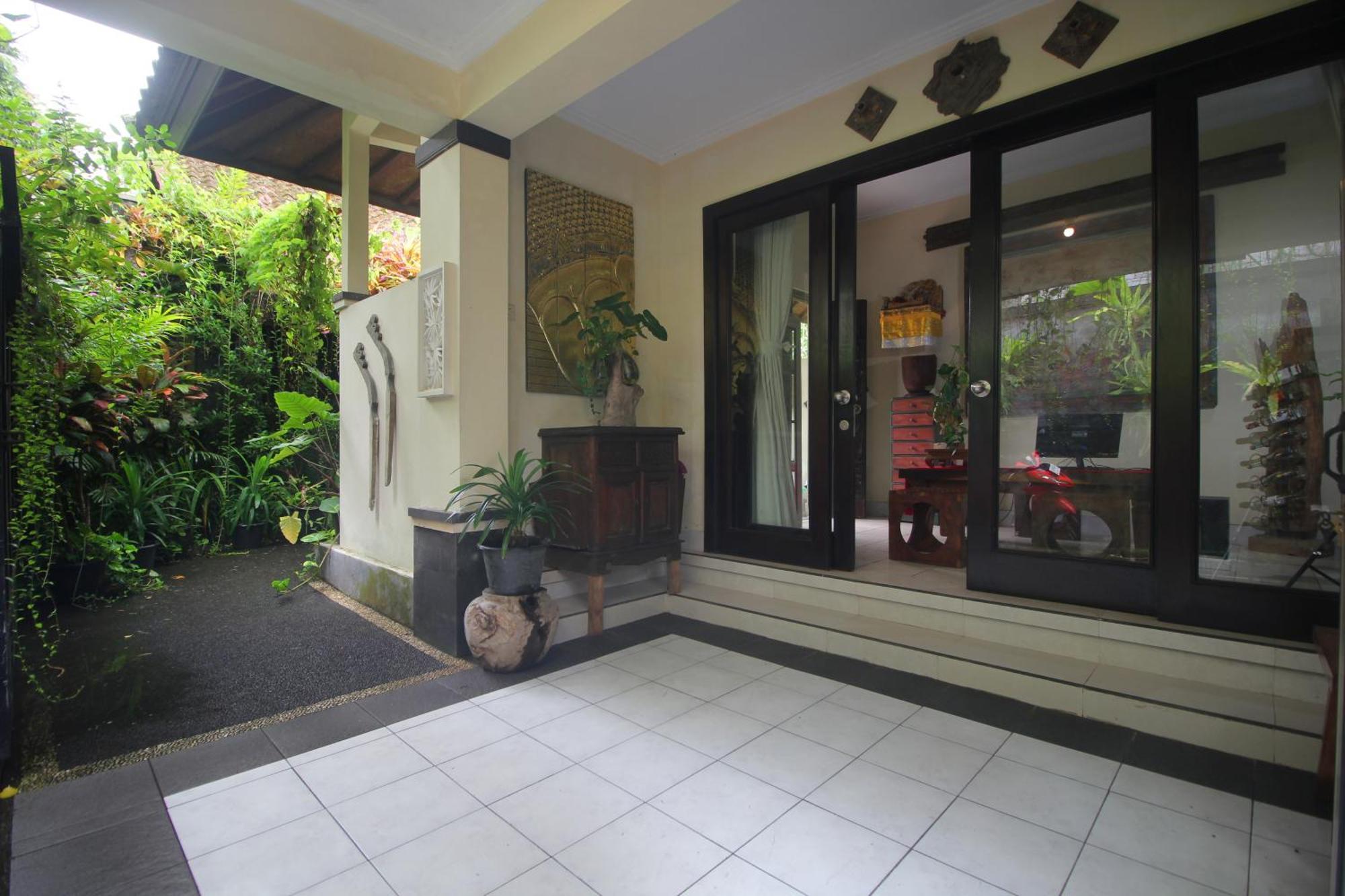 Sari Gong Guest House, A Trishula Collection Ubud Esterno foto